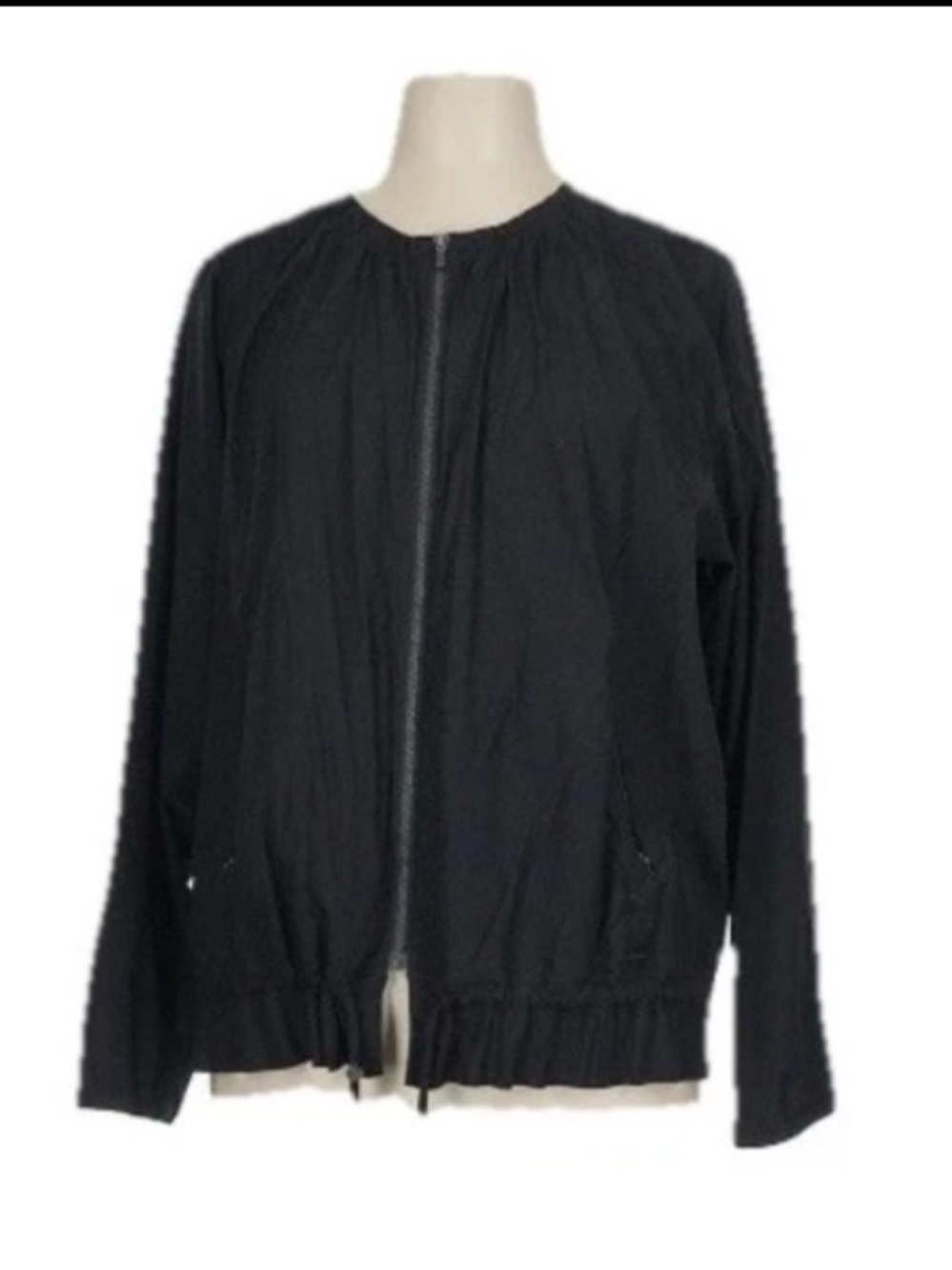 Athleta Avenue L Lightweight Jacket Black Zipper Pockets Athletic, Gym, Errands.